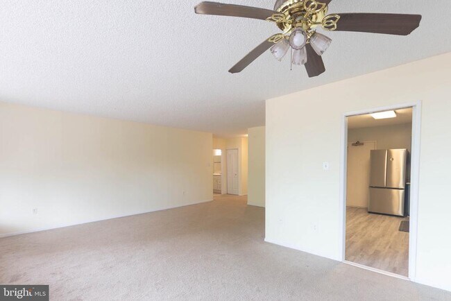 Building Photo - 3705 S George Mason Dr