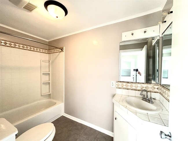 Building Photo - 13034 Peoria St