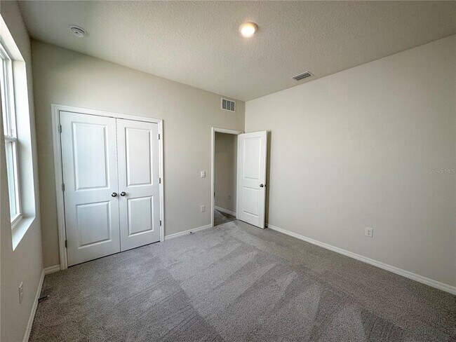 Building Photo - 13819 Wineberry Dr