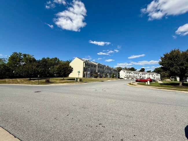 Building Photo - 266 Bruaw Dr