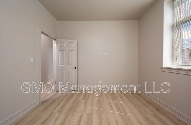 Building Photo - 1431 S Kedzie Ave
