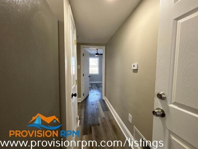 Building Photo - 309 52nd St