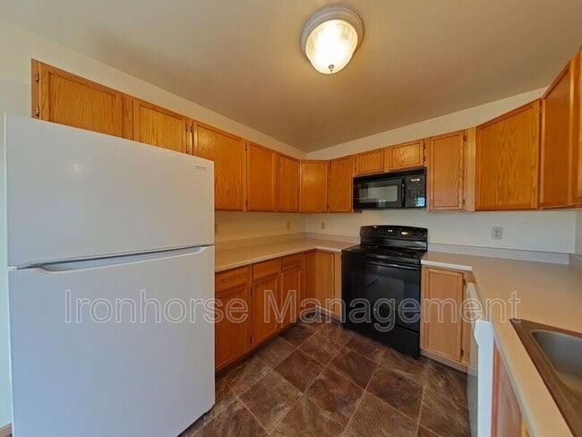 Building Photo - 2491 Wheeler Dr