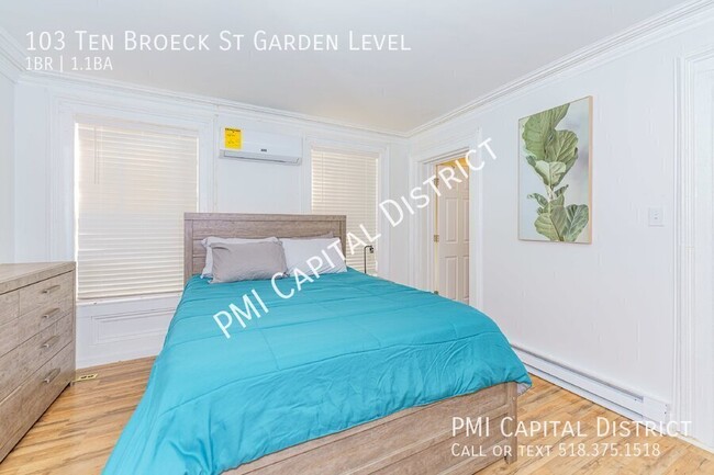 Building Photo - Beautiful, Modern, Garden Level Apt w/ Ope...