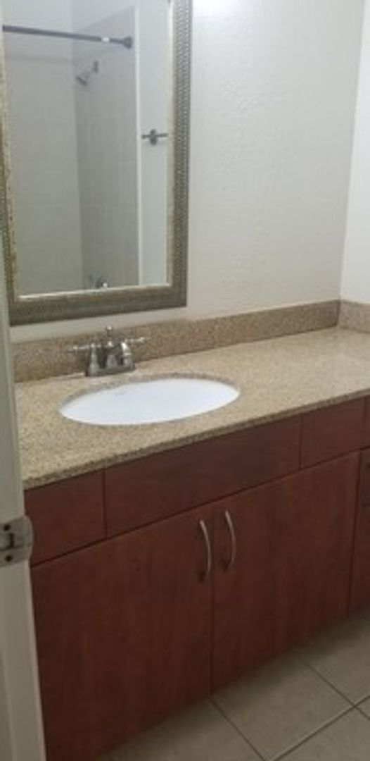 Building Photo - One bedroom condominium