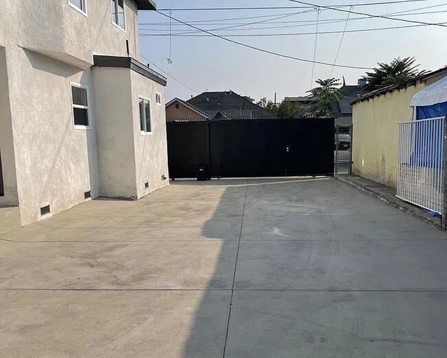 Building Photo - Spacious Updated 2BD/2BA in Prime Boyle Heights
