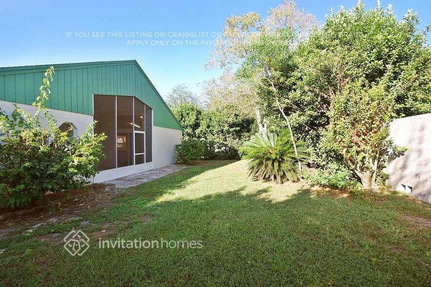 Building Photo - 447 Emerald Cove Loop