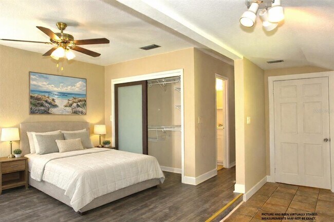 Building Photo - 1315 E Marks St