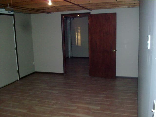 Building Photo - 3 br, 1 bath Townhome - Martin House Townh...