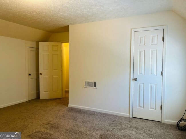 Building Photo - 615 Chattahoochee St