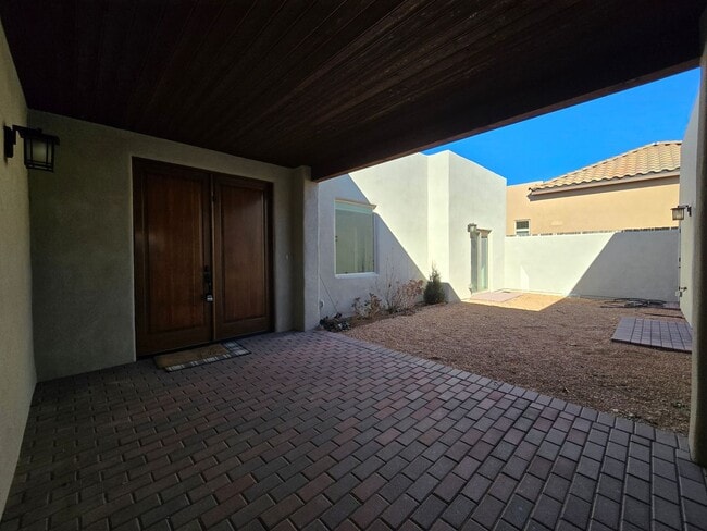 Building Photo - 12 Pinon Doblado