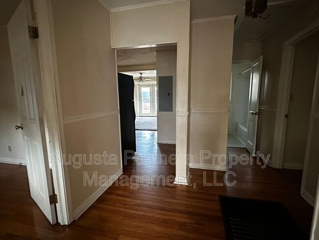 Building Photo - 3219 Alpine Rd