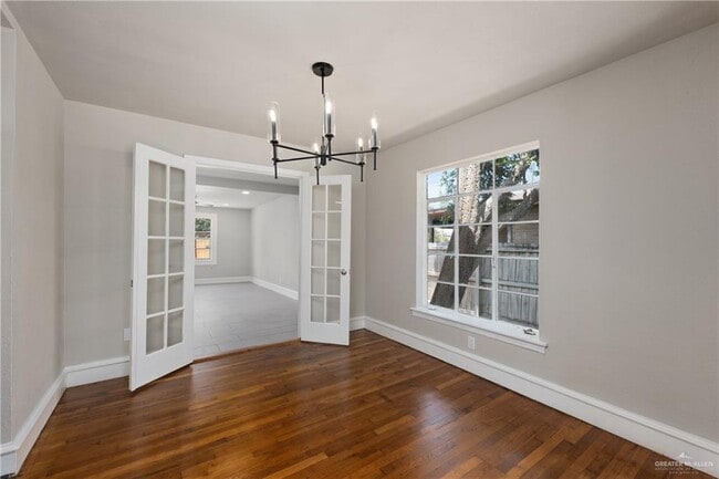 Building Photo - 22 Quince Ave