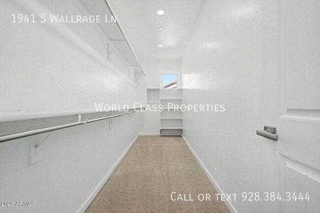 Building Photo - 1941 S Wallrade Ln