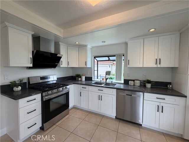 Building Photo - 22966 Estoril Dr