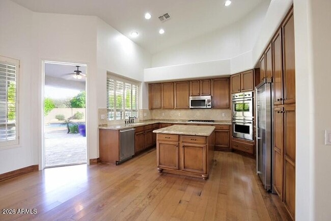 Building Photo - 6738 E Montreal Pl