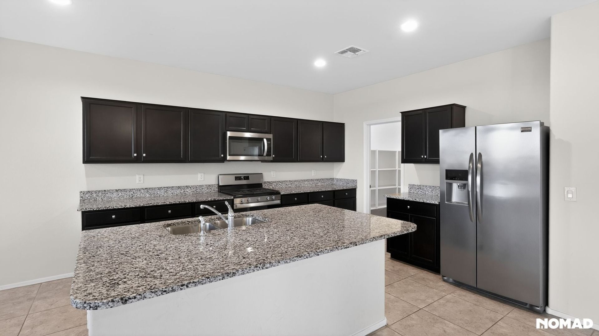 Building Photo - 3090 N Lainey Ln