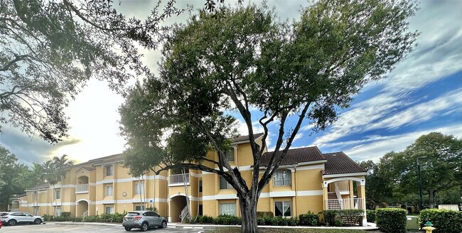 Building Photo - 2371 NW 33rd St