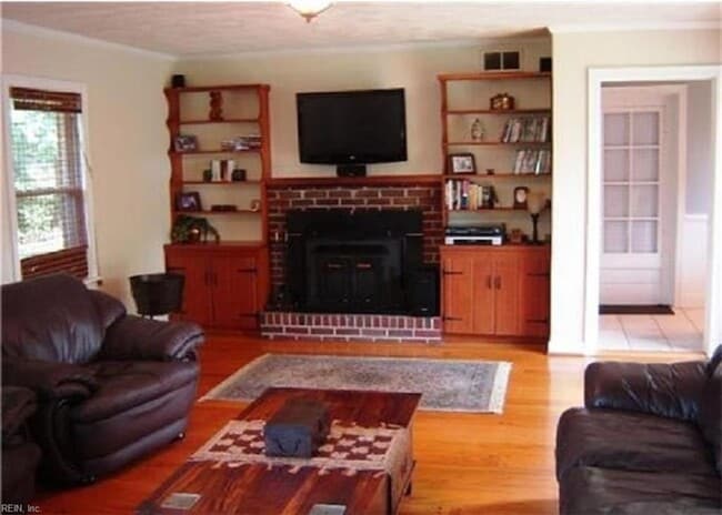 Building Photo - 4632 Curtiss Dr