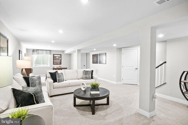 Building Photo - 141 Dithridge Dr