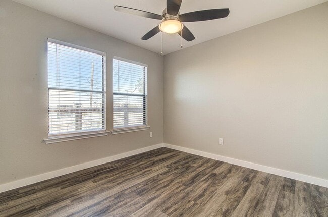 Building Photo - 1205 Gregory Ln