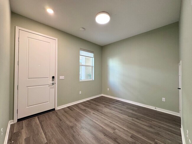 Building Photo - Beautiful 2 bed 2 bath Condo in Covina