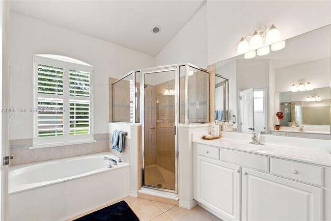 Building Photo - 4025 Chablis St SW
