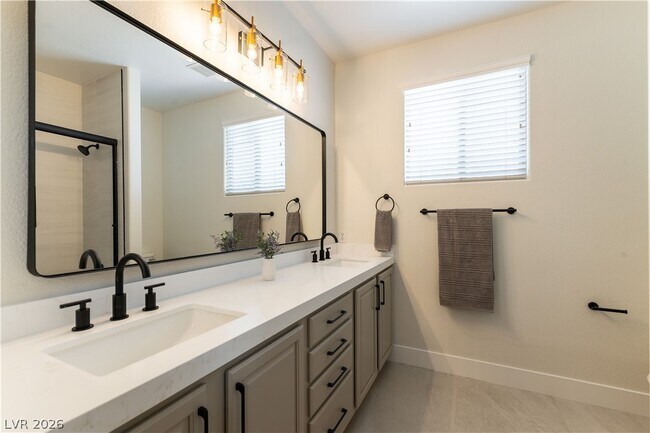 Building Photo - 9632 Staff Ln