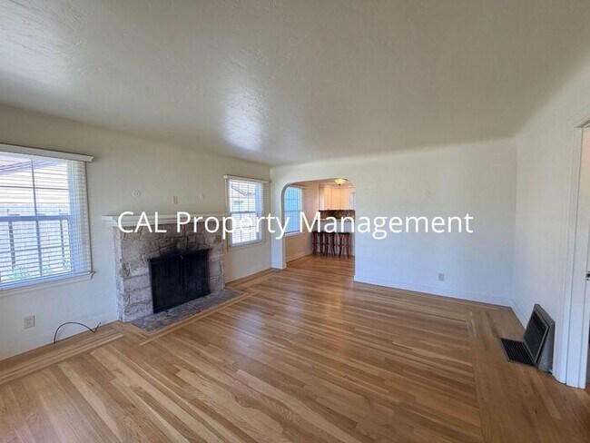 Building Photo - Desirable Spreckels 3-bedroom home!