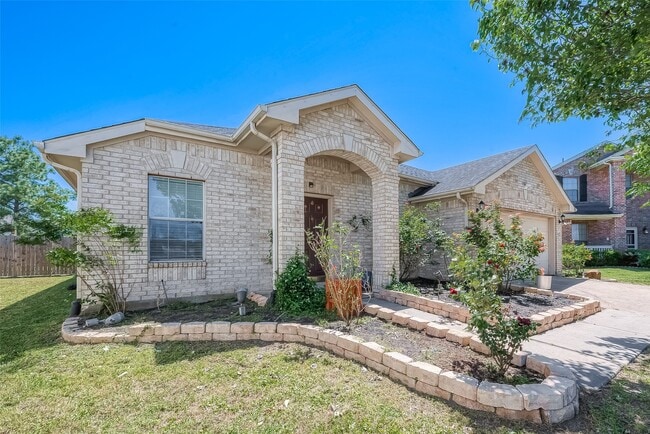 Building Photo - 9407 Dora Meadows Dr