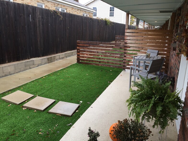 Front Porch area - 1441 S Frisco Ave