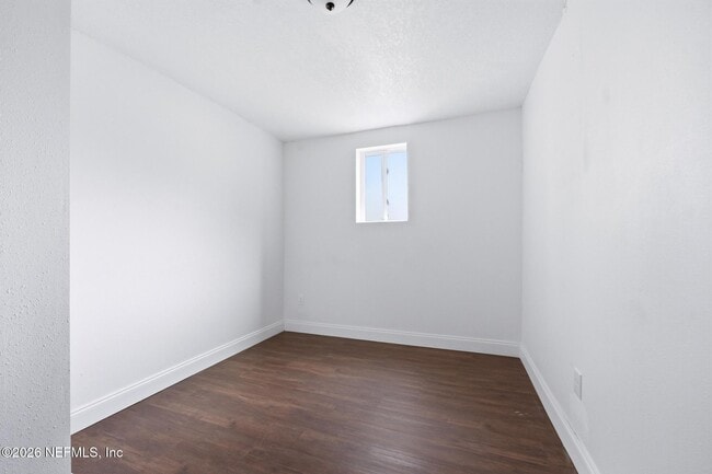 Building Photo - 1715 Brackland St