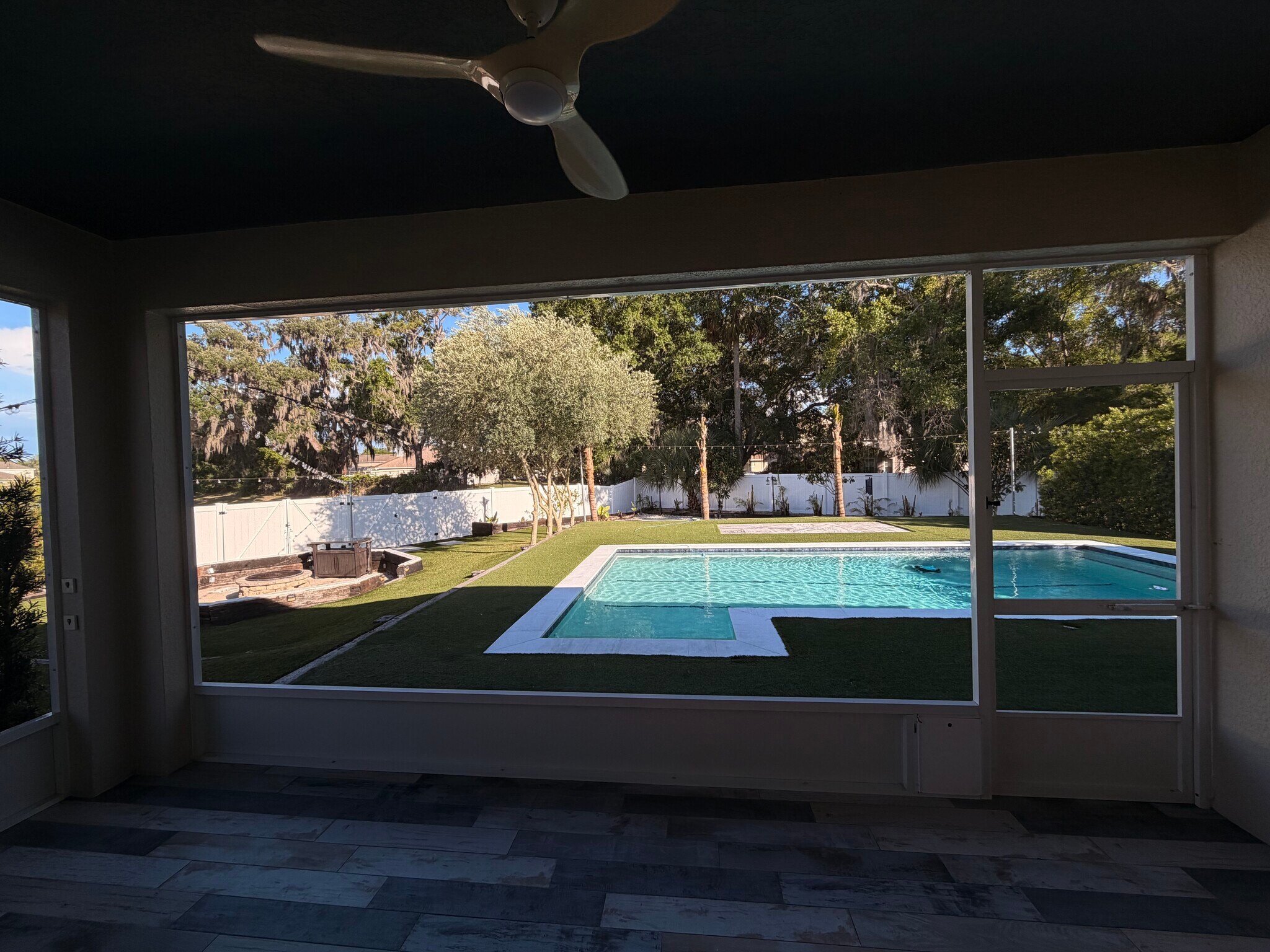 Building Photo - 4452 Seven Canyons Dr