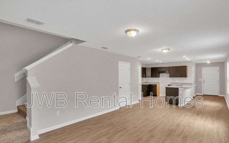 Building Photo - 8311 Dandy Ave
