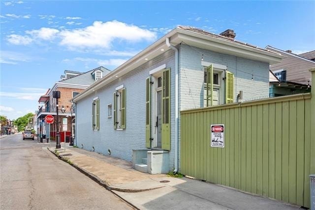 Building Photo - 1300 Chartres St