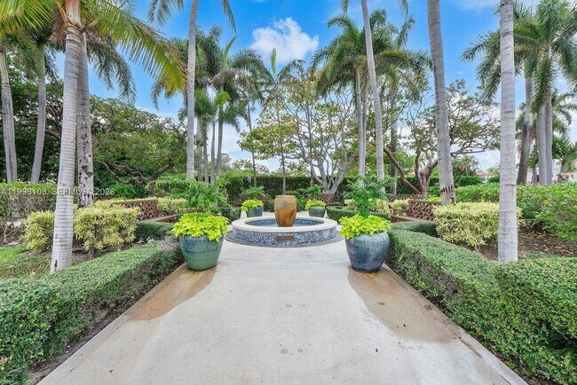 Building Photo - 226 Chilean Ave