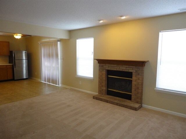 Building Photo - 10308 Clear Sky Dr