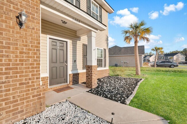 Building Photo - Like New Home for Rent in Hinesville!
