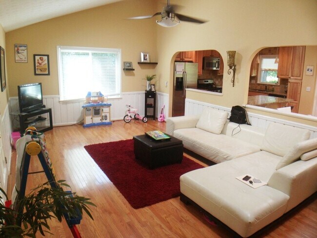 Building Photo - East Cobb with Finished Basement