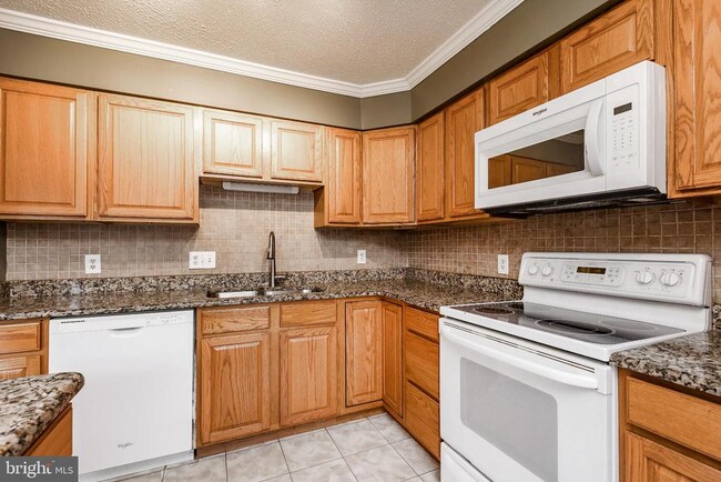 Building Photo - 5438 Ring Dove Ln