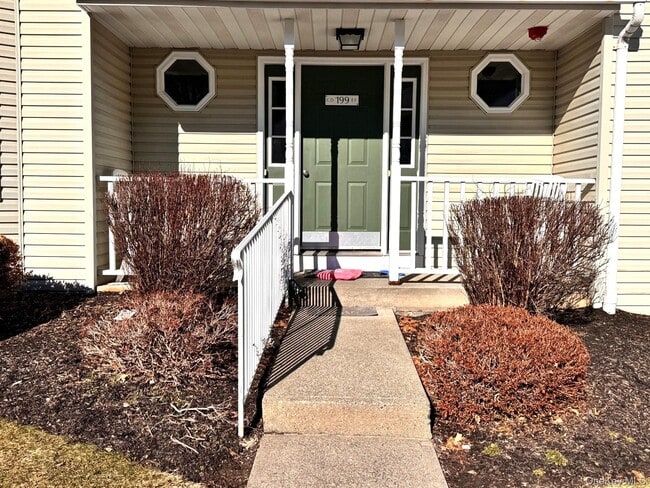 Building Photo - 199 Ramapo Rd