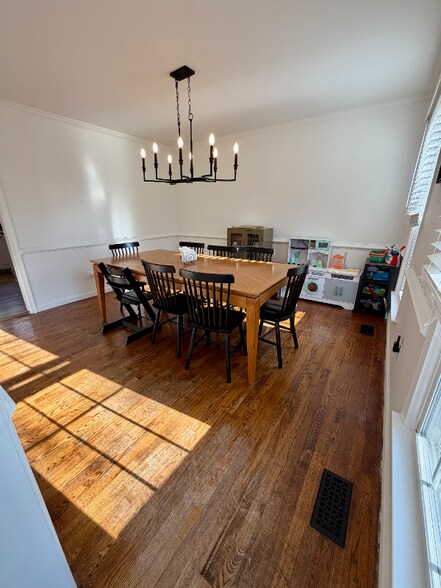 Building Photo - 1240 Patrick Ln