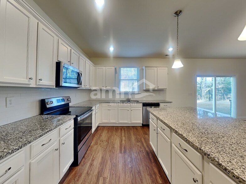 Building Photo - 1370 Ashlyn Ct