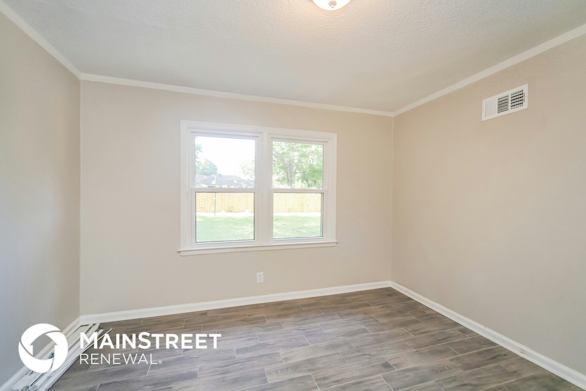 Building Photo - 4120 Southlawn Ave