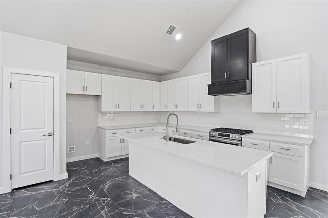 Building Photo - 544 Highview Ct