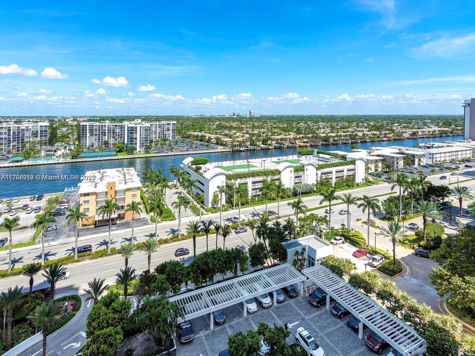 Building Photo - 2711 S Ocean Dr