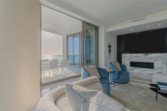 Building Photo - 17975 Collins Ave
