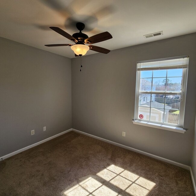 Building Photo - Beautiful Home for rent Durham NC