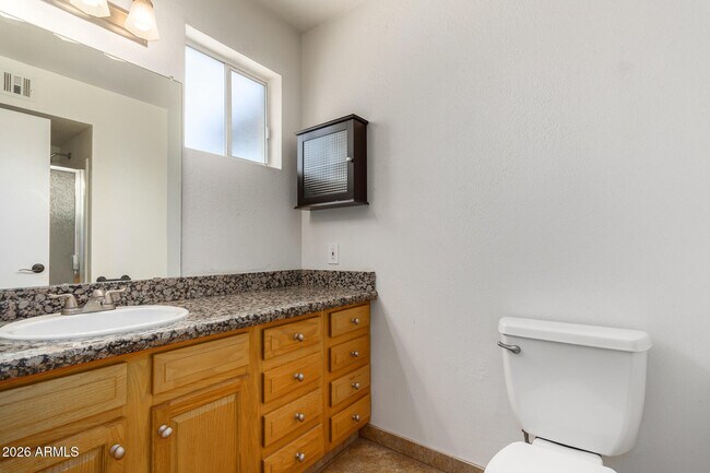 Building Photo - 1885 E Alameda Dr