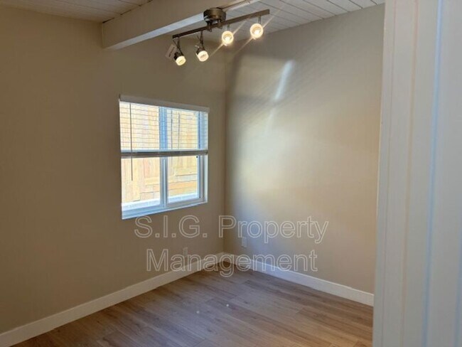 Building Photo - 5147 Cloud Ave
